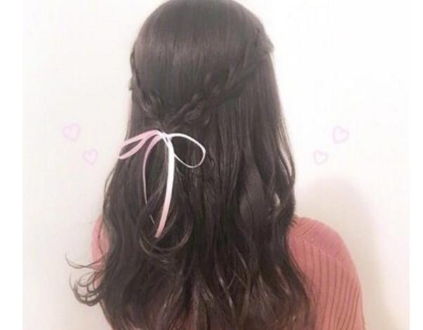 卷發女生怎么扎公主頭發型好看的女生公主頭發型效果圖