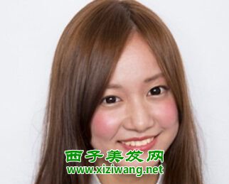 2022年女生大圓臉直發中分發型圖片優雅公主風十足