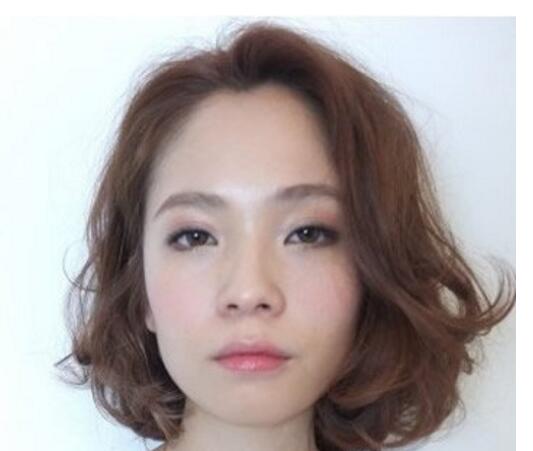 女生時尚短發燙發發型圖片示范女生燙什么短發發型好看