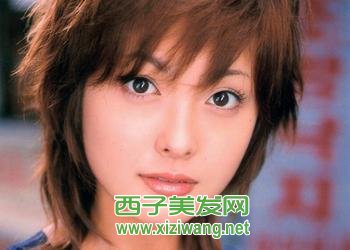 女生短發發型圖