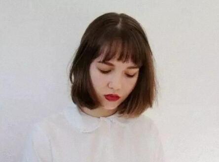 清純顯氣質(zhì)女生短發(fā)發(fā)型圖片