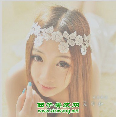 中分長直發(fā)發(fā)型扎法效果圖