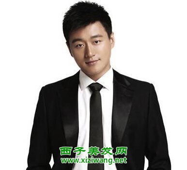 沒劉海的男生發型如何扎好看