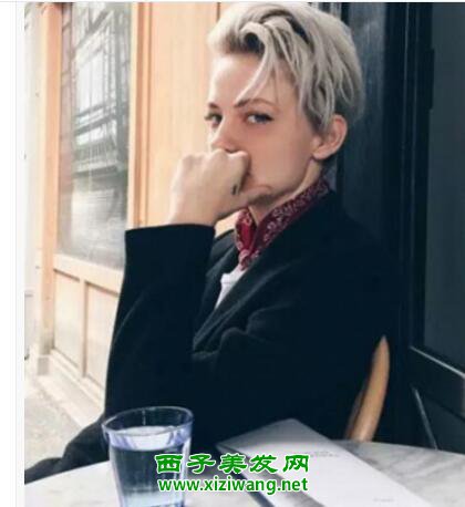 冬季帥氣女生短發發型示范女生短發如何扎迷人