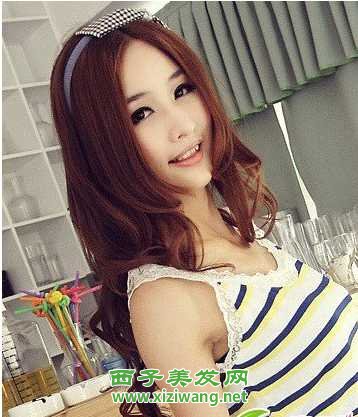 時(shí)尚燙發(fā)發(fā)型圖片,女生卷發(fā)發(fā)型最適合