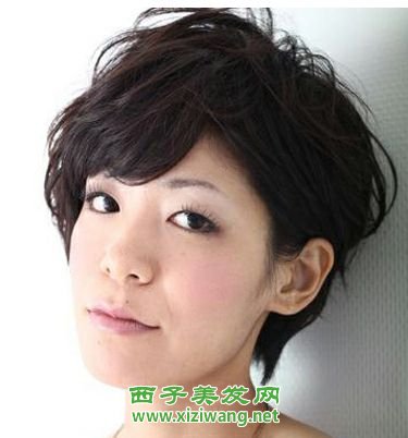 個性女短發發型圖片