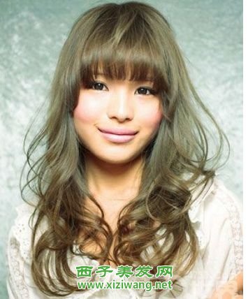 2022年新款長卷發發型