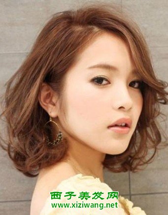 2022中短發發型圖片五種不同性格的熟女短發