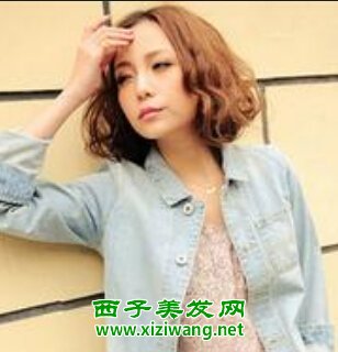 適合成熟女人短卷發發型