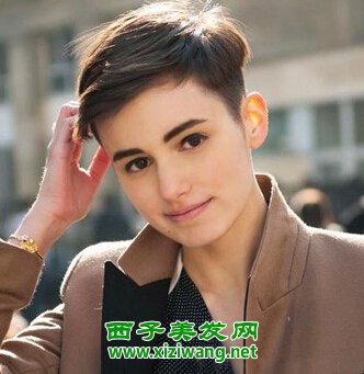 2022款女生無(wú)劉海短發(fā)發(fā)型造型