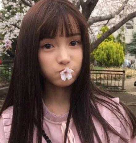 絕美女神直發發型,越簡單越美麗的直發發型