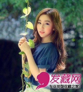 浪漫清新的女生長卷發(fā)發(fā)型時尚秋冬最顯女神范兒