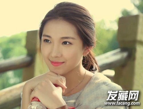 何以玫簡潔中長發(fā)發(fā)型知性O(shè)L范
